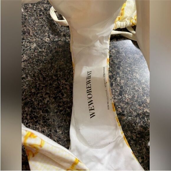 WeWoreWhat NWT Gold Chain Print Bikini Set
Size XS - Picture 6 of 12